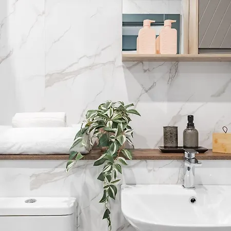 Stylish 1bd On The Headrow Ls1 & Parking